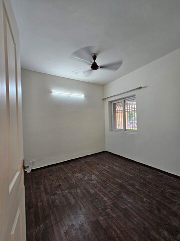 Room in 4 BHK Builder Floor at Sector 77 – for Sale
