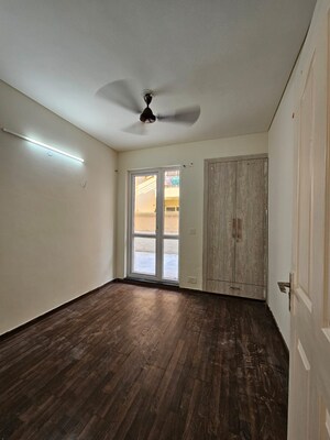  4 BHK Builder Floor at Sector 77 – for Sale