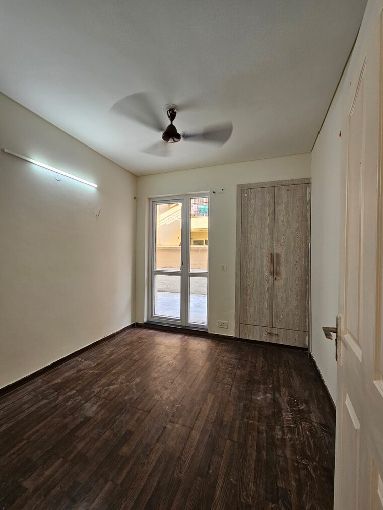 Other, sector 77 4 Bedroom 250 Sq.Yd. Builder Floor In Sector 77 Faridabad 9065010