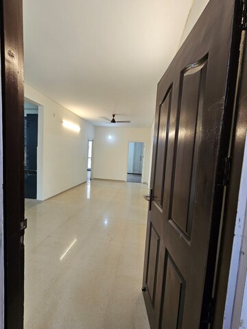 Room in 4 BHK Builder Floor at Sector 77 – for Sale