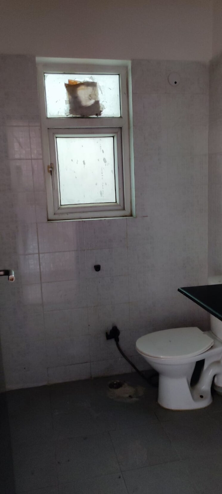 Bathroom, bptp-parklands-villa 3 Bedroom 1798 Sq.Ft. Villa In Sector 88 Faridabad 9064991