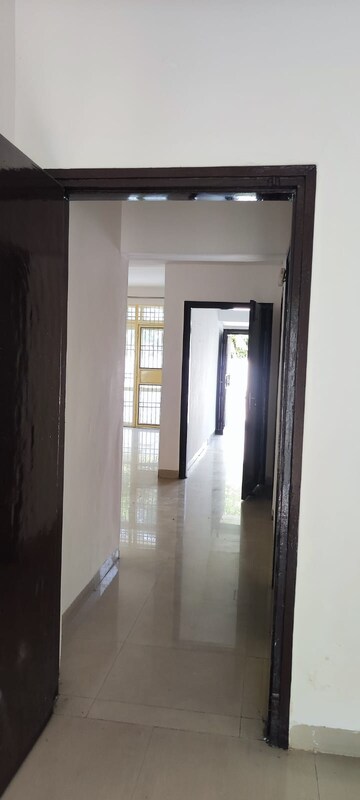 Building Lobby in 3 BHK Villa at BPTP Parklands Villa, Sector 88 – for Sale