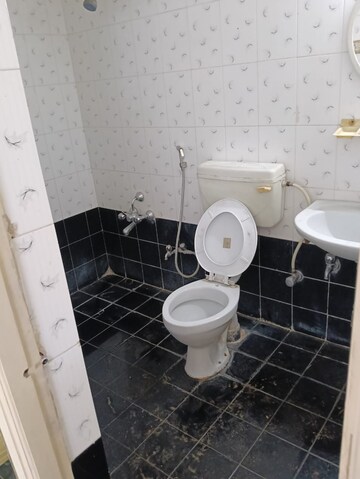 Bathroom in 3 BHK Apartment at Nivedita Terrace, Wanowrie – for Rent