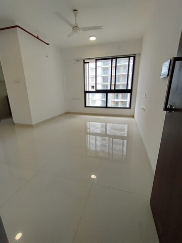 2 BHK Apartment For Rent in Sunteck City Avenue 2, Goregaon West