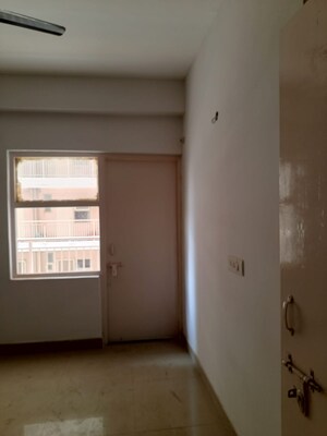 Room in 3 BHK Apartment at Adore Happy Homes, Sector 86 – for Sale