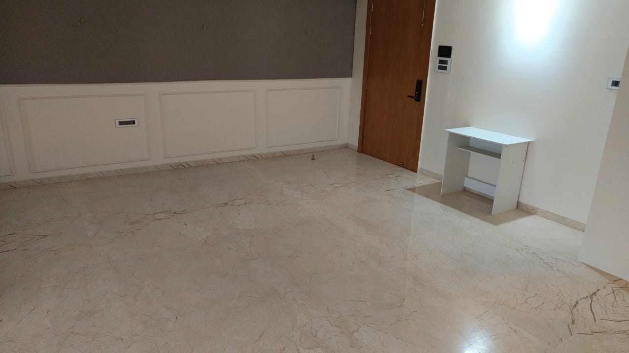 3.5 BHK + Extra Room 1400 Sq.Ft. Apartment in Hermes 212 Riverwalk