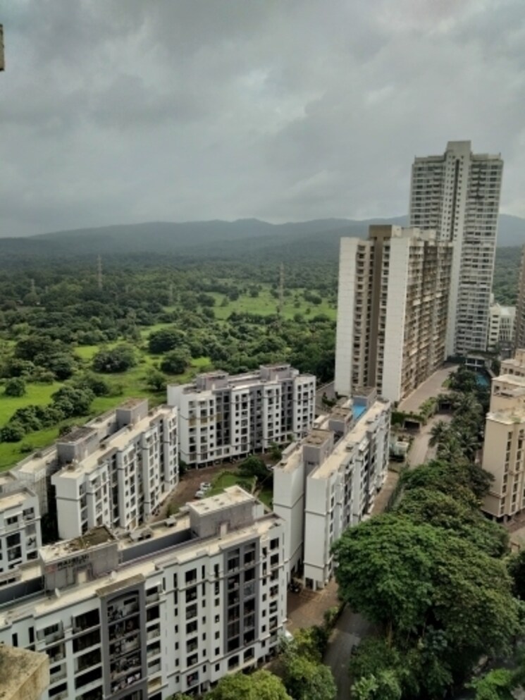 Exterior View, evershine-crown 2.5 Bedroom 897 Sq.Ft. Apartment In Kandivali East Mumbai 9065089