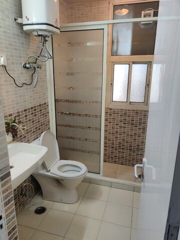 Bathroom in 2 BHK Apartment at DLF Silver Oaks, Sector 26 – for Rent