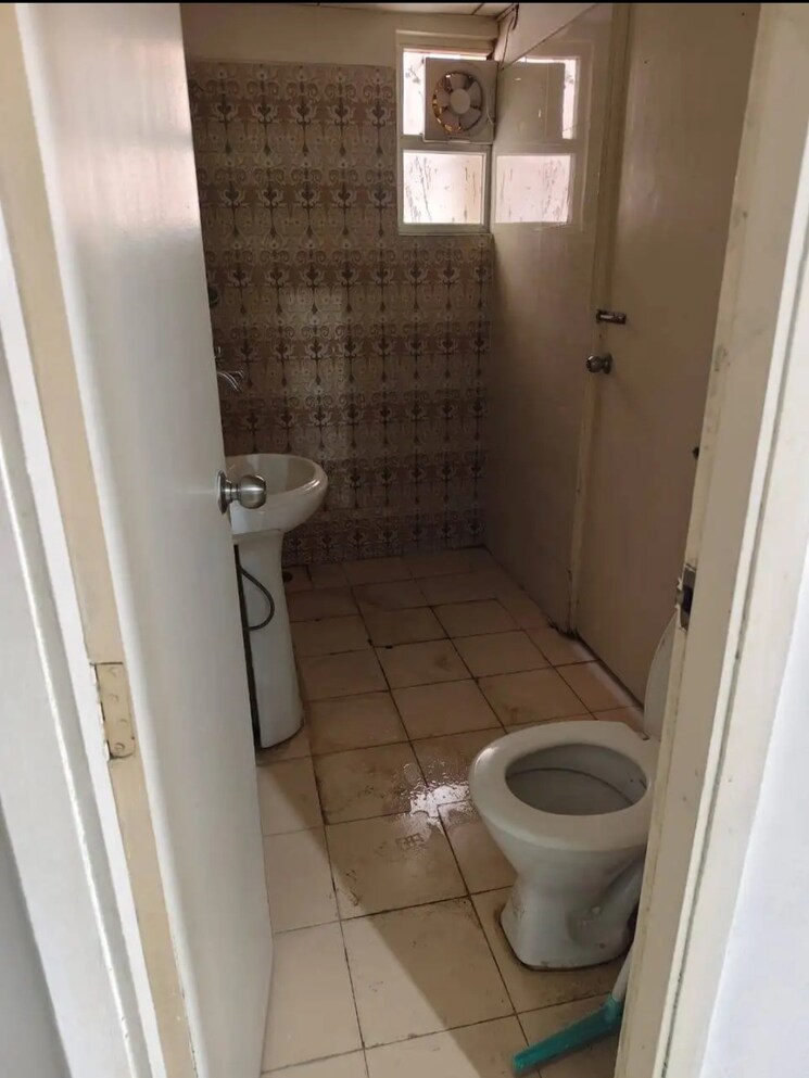 Bathroom, aig-park-avenue 2 Bedroom 1040 Sq.Ft. Apartment In Sector 4 Greater Noida Greater Noida 9065142