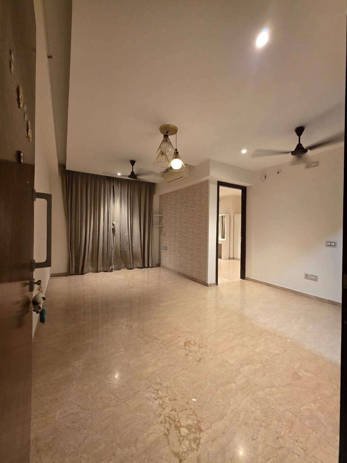 1 BHK Apartment For Rent in One Hiranandani Park