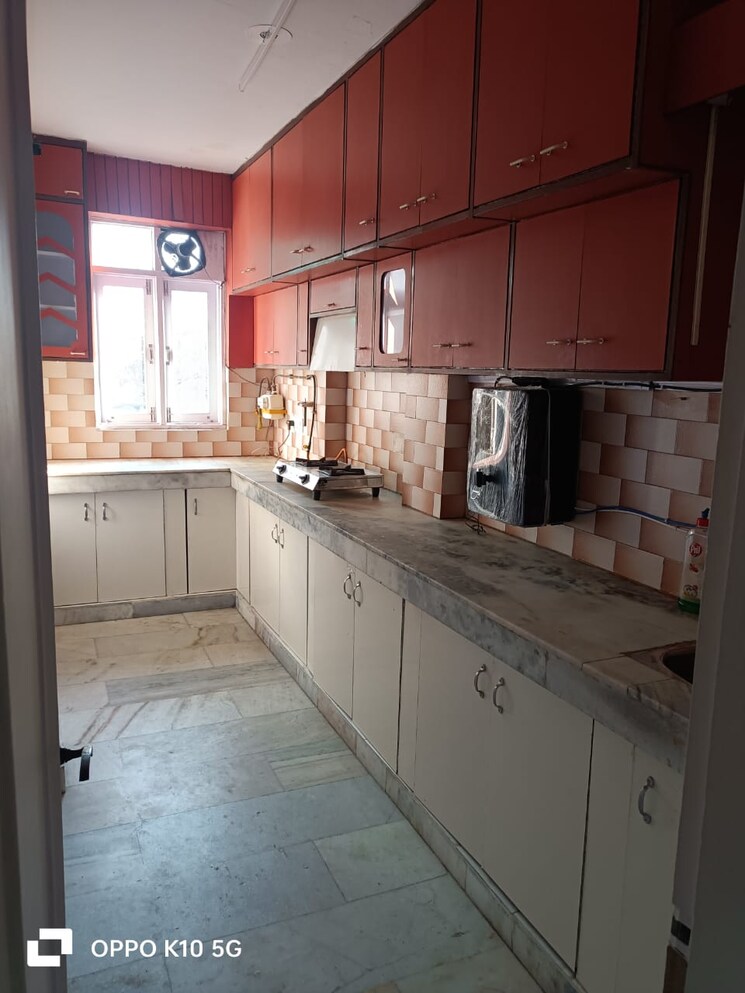 Kitchen, lajpat nagar ii 2 Bedroom 1200 Sq.Ft. Builder Floor In Lajpat Nagar ii Delhi 9065149