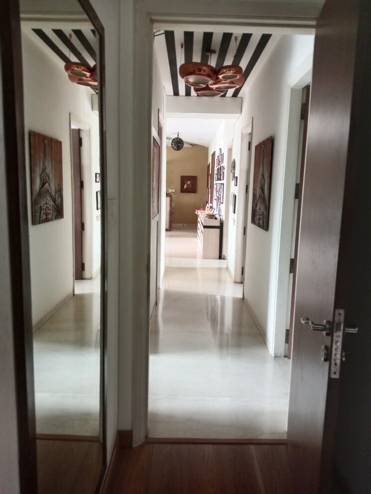 Master Bedroom, windsor-grande-residences 4 Bedroom 2300 Sq.Ft. Apartment In Andheri West Mumbai 9065225