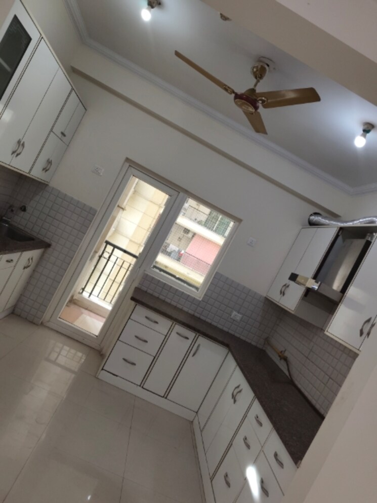 Kitchen, apex-athena 3 Bedroom 1895 Sq.Ft. Apartment In Sector 75 Noida 9065211