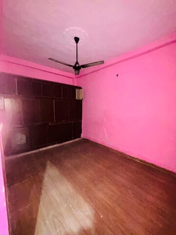 Room in 2 BHK Apartment at Migsun Twiinz, Eta Ii Greater Noida – for Rent