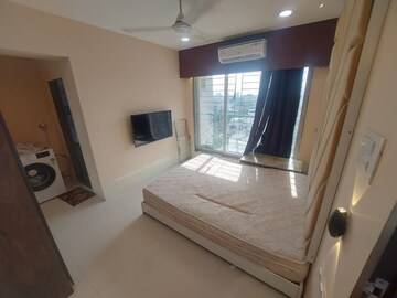 1 BHK Apartment For Rent in Bandra West