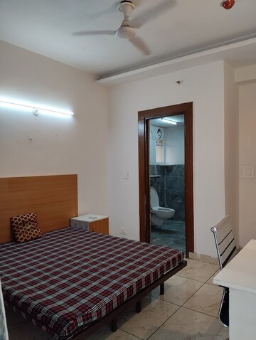 Bedroom in 3 BHK Apartment at Gaur City 2 - 14th Avenue, Sector 16c Greater Noida – for Rent