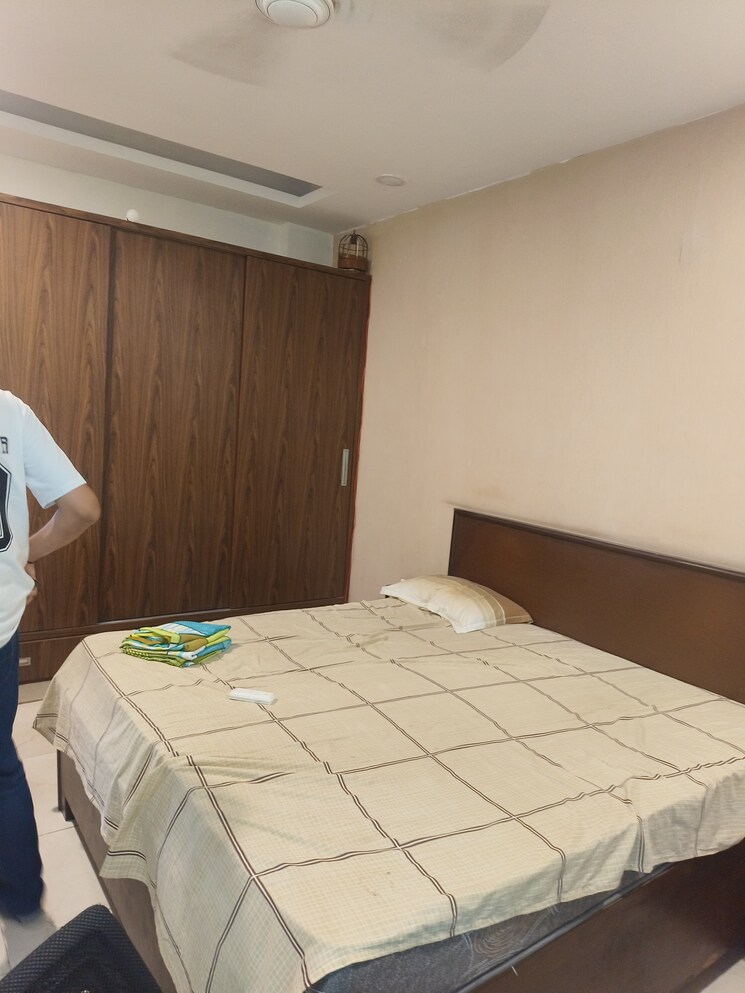 Bedroom, vipul-world-floors 3 Bedroom 2300 Sq.Ft. Builder Floor In Sector 48 Gurgaon 9065263