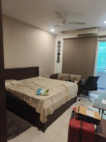 Bedroom in 3 BHK Builder Floor at Vipul World Floors, Sector 48 – for Rent