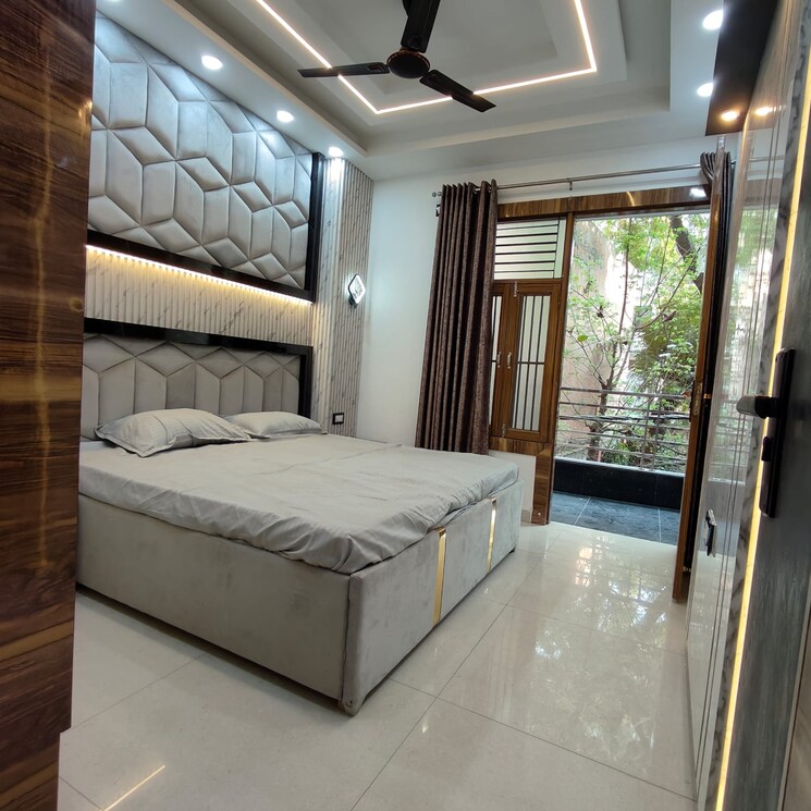 Master Bedroom, dwarka mor 3 Bedroom 100 Sq.Yd. Apartment In Dwarka Mor Delhi 9065226