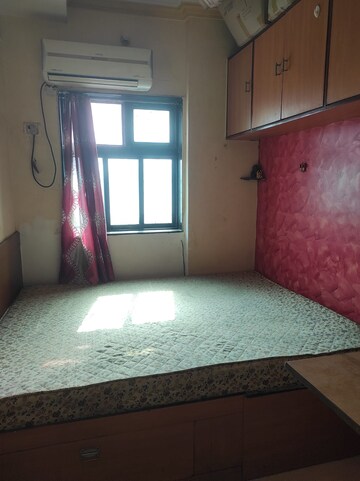 Bedroom in 1.5 BHK Apartment at Royal Accord Apartments, Andheri East – for Rent