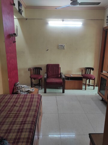 Kitchen in 1.5 BHK Apartment at Royal Accord Apartments, Andheri East – for Rent