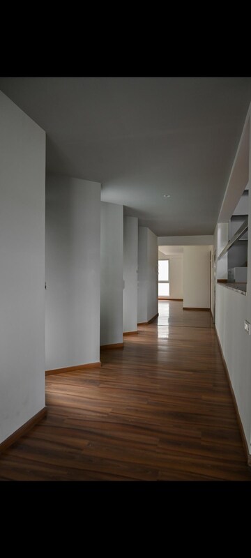 Room in 5 BHK Apartment at Prestige Laughing Waters, Whitefield – for Rent