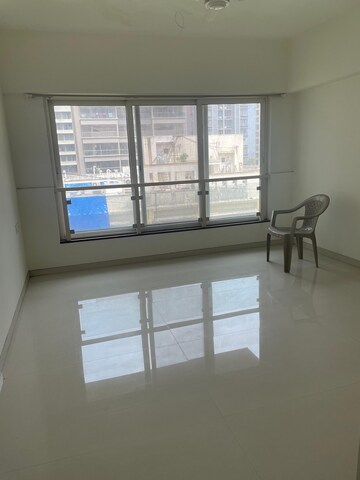 Room in 3 BHK Apartment at Santacruz West – for Rent