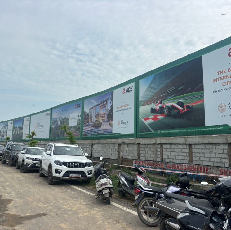  Parking, ace-acreville  300 Sq.Yd. Plot In Yamuna Expressway Greater Noida 9065303