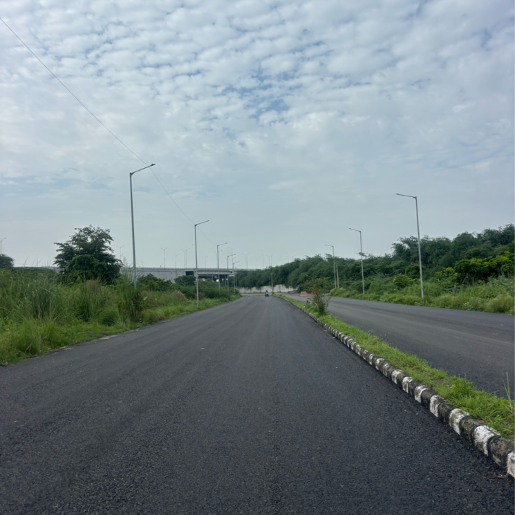 Garden, ace-acreville  300 Sq.Yd. Plot In Yamuna Expressway Greater Noida 9065303