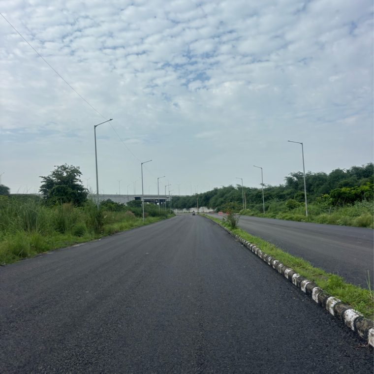 Garden, ace-acreville  300 Sq.Yd. Plot In Yamuna Expressway Greater Noida 9065303