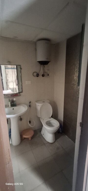 Team Area in 3 BHK Apartment at Supertech Cape Town, Sector 74 – for Rent