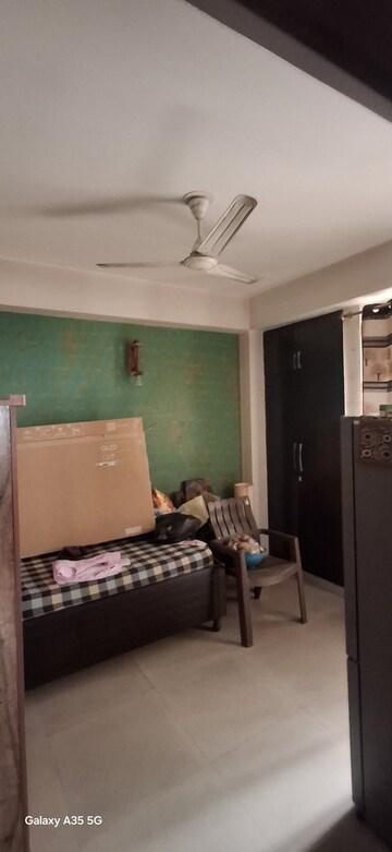 Furnished Amenities in 3 BHK Apartment at Supertech Cape Town, Sector 74 – for Rent