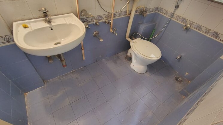 Bathroom, adhiraj-gardens 2 Bedroom 1130 Sq.Ft. Apartment In Kharghar Navi Mumbai 9065265