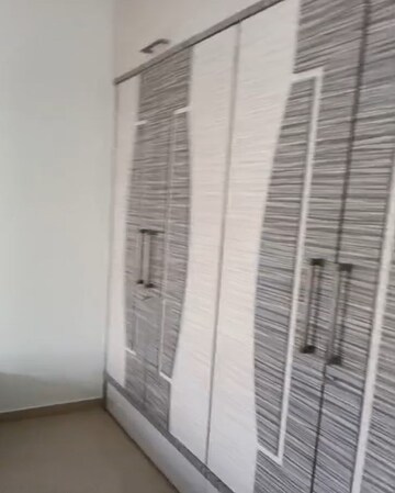 Bedroom in 2.5 BHK Apartment at Raheja Acropolis, Deonar – for Rent