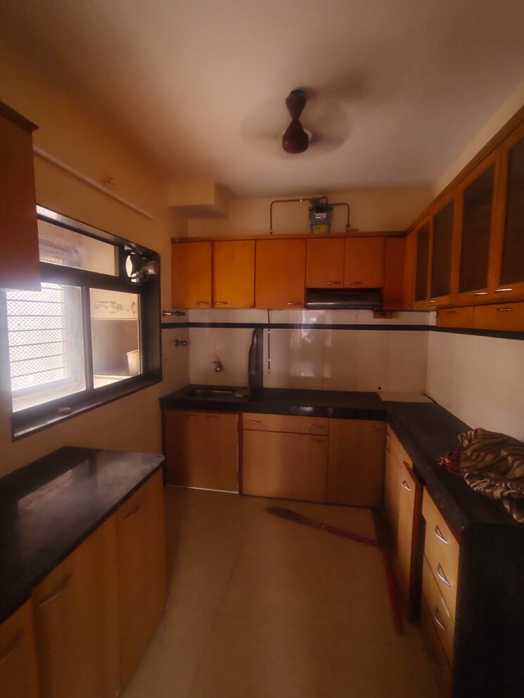 Kitchen, concrete-sai-swar 3 Bedroom 1500 Sq.Ft. Apartment In Kharghar Navi Mumbai 9065403
