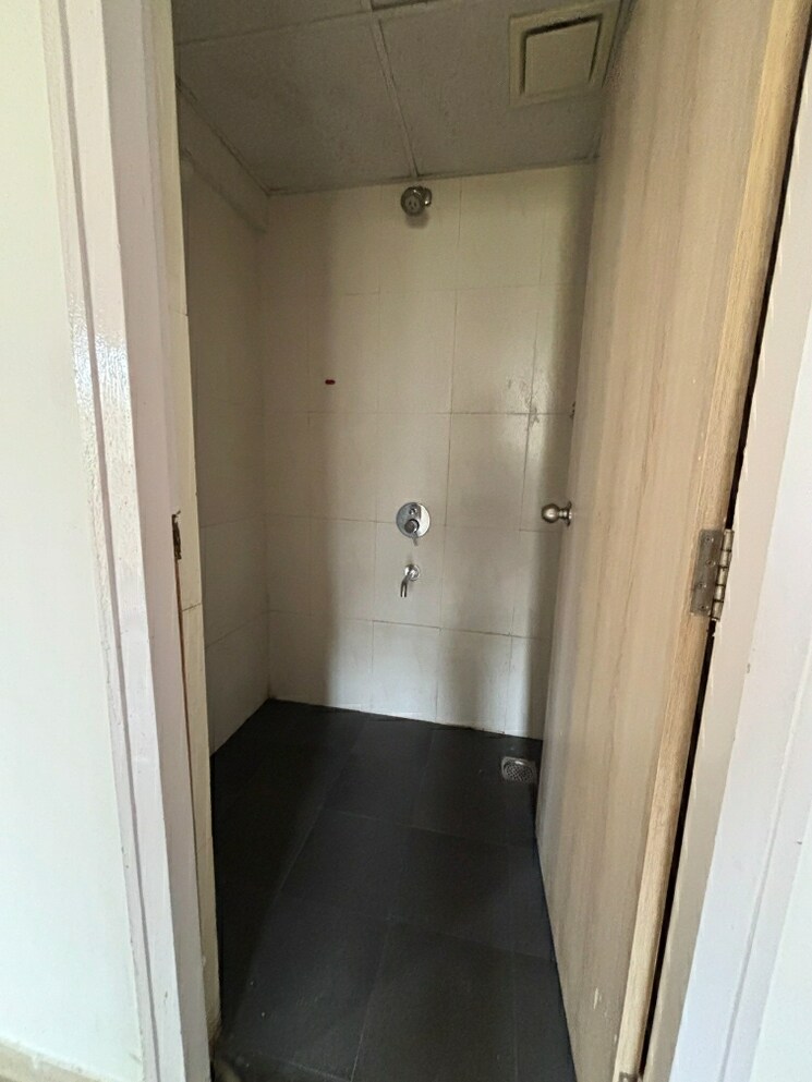 Bathroom, lodha-casa-rio 1 Bedroom 449 Sq.Ft. Apartment In Dombivli East Thane 9065442