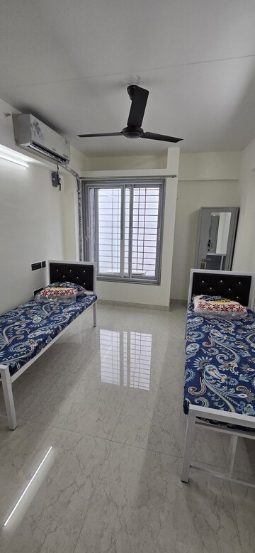 Bedroom in  Pg at Powai – for Rent