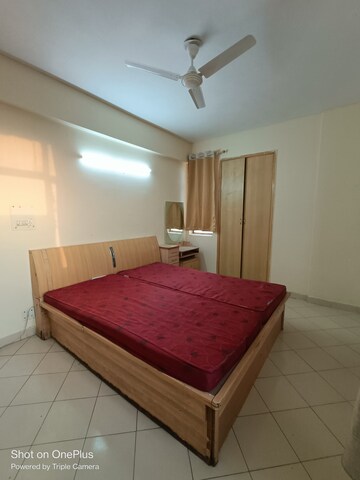 Bedroom in 2 BHK Apartment at Maple Crescent, Sector 43 – for Rent