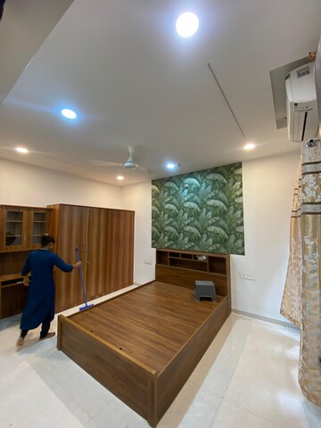 Room in 2 BHK Apartment at Sinhagad Road – for Rent