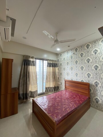 Bedroom in 2 BHK Apartment at Sinhagad Road – for Rent