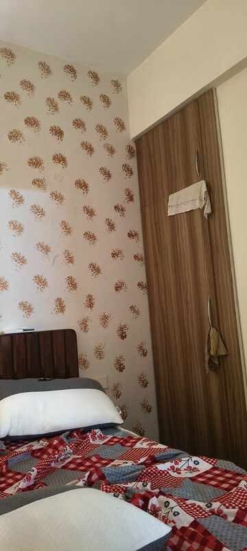 Furnished Amenities in 2 BHK Apartment at Prateek Grand Carnesia, Siddharth Vihar – for Rent