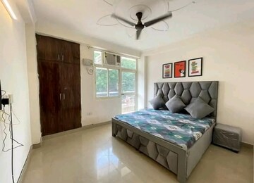 Bedroom in 2 BHK Builder Floor at Palm Residency Chhatarpur, Chattarpur – for Rent