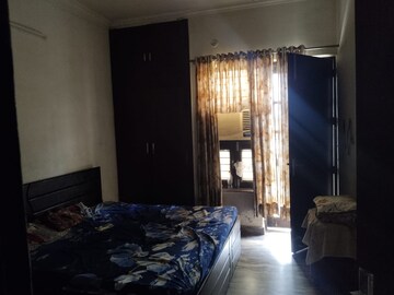Bedroom in 3.5 BHK Builder Floor at Sector 9 – for Sale