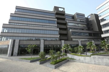  Office Space – Exterior View View at Suncity Success Tower, Sector 65 - for Rent