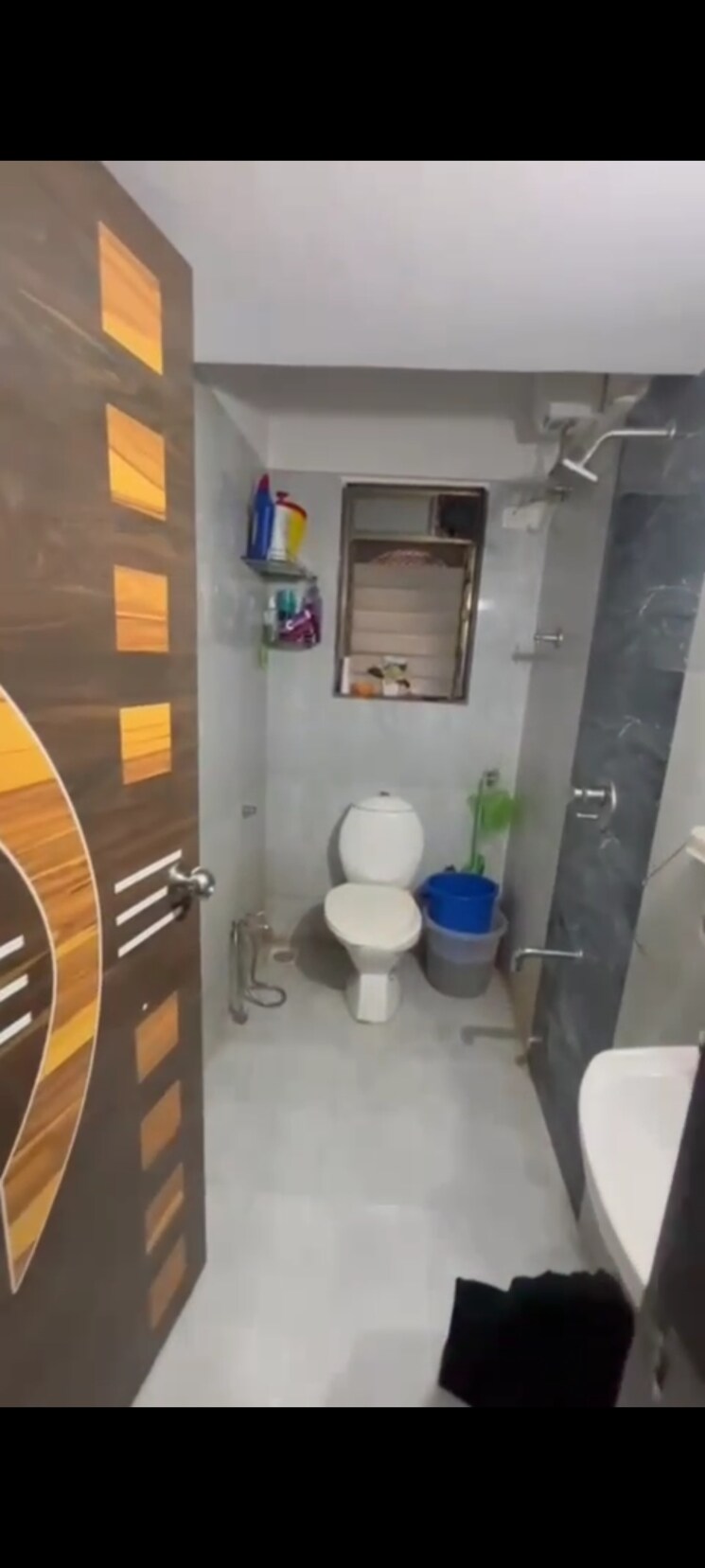Bathroom, dipti-bamanpuri 3 Bedroom 1050 Sq.Ft. Apartment In Andheri East Mumbai 9065624