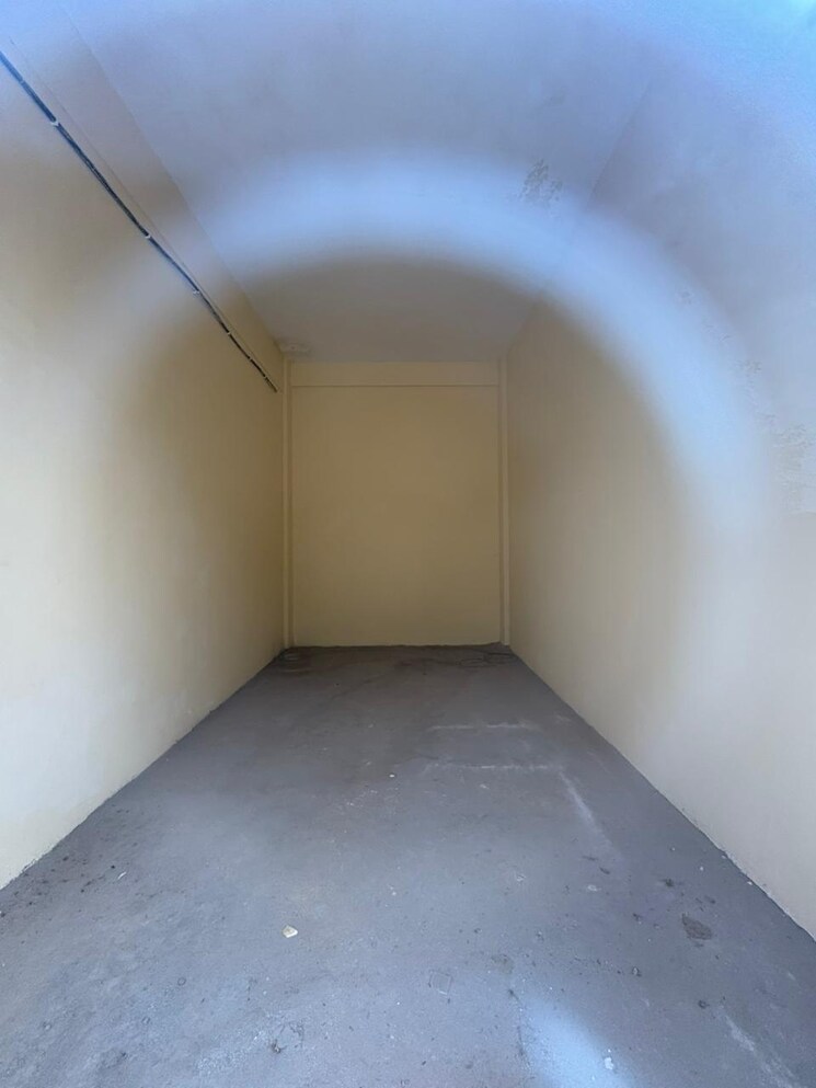 Room, conscient-habitat-residences Commercial Shop 285 Sq.Ft. In Sector 78 Faridabad 9065642