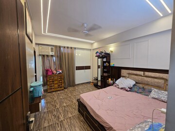 Bedroom in 3 BHK Apartment at Keltech Golf Vista, Dundahera – for Rent
