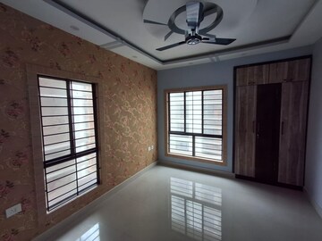 Room in 3 BHK Apartment at DTC Southern Heights, Joka – for Rent