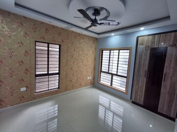 Room in 3 BHK Apartment at DTC Southern Heights, Joka – for Rent