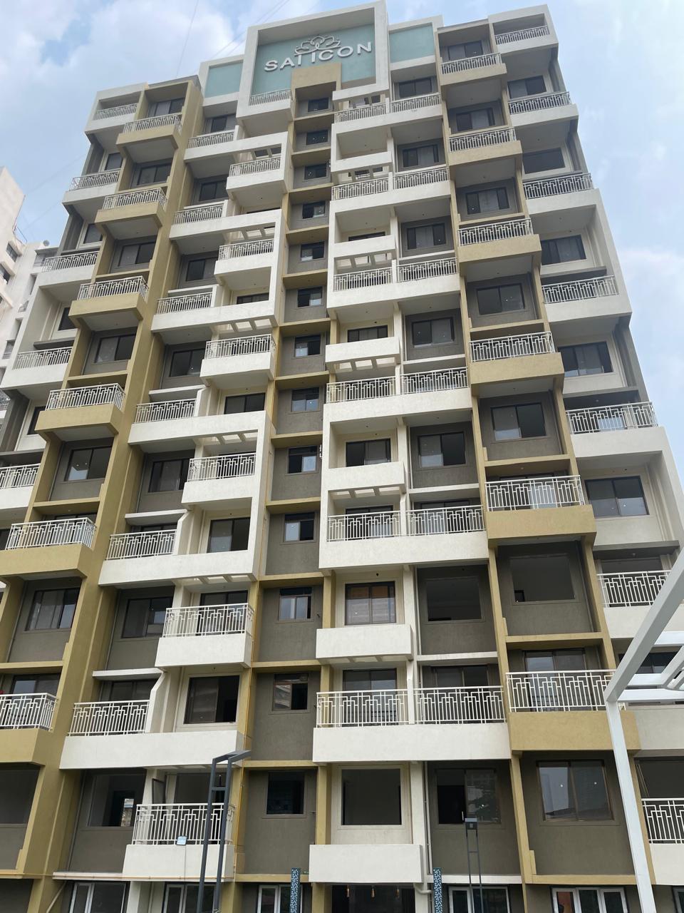 2 BHK + Extra Room Apartment For Rent in Paradise Sai Icon